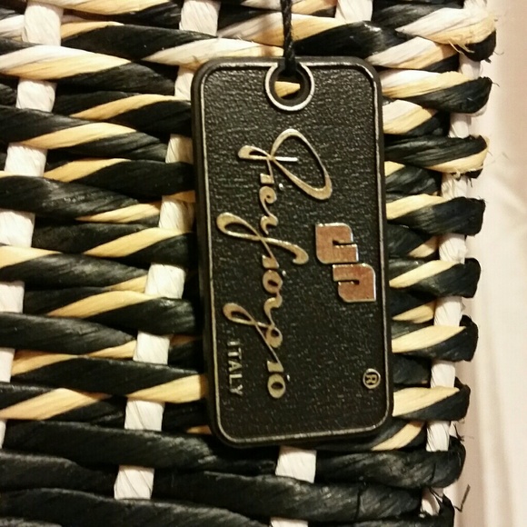 Vintage Pier Giorgio purse. - Picture 3 of 6